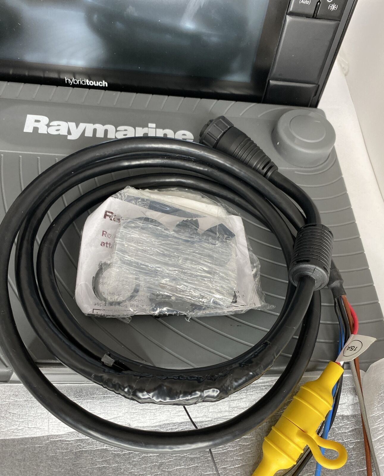 Raymarine es128 Multifunction 12" Hybrid Touch MFD Display E70285 No Touch